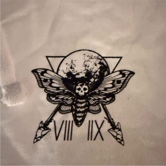 SCW Edgy White Skull Graphic Hoodie NWOT - Picture 6 of 7